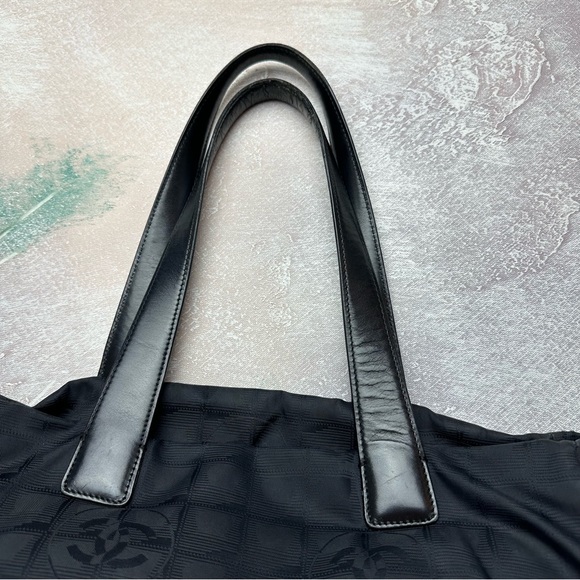 Chanel CC Black Travel Line Nylon Leather Handle Tote Bag - Picture 8 of 17